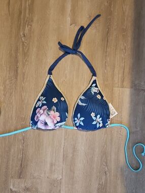 Becca Swim Bikini Top Size D